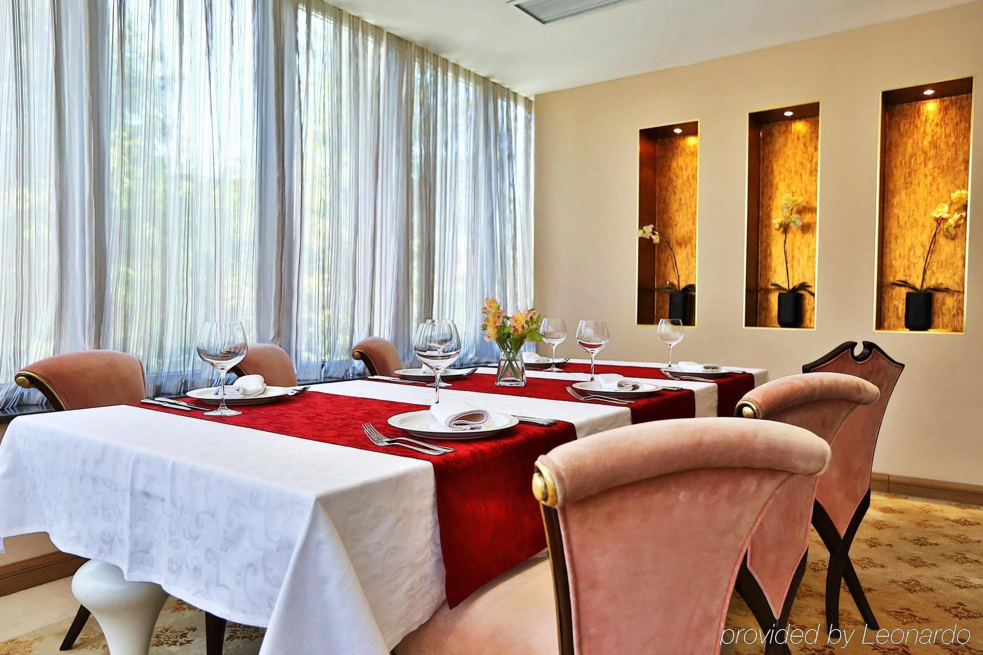 Donatello Boutique Hotel Almaty Exterior foto